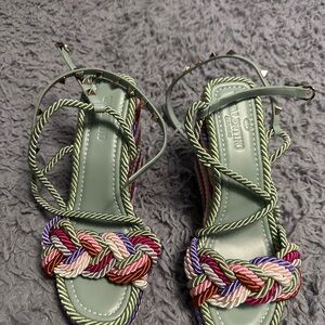 Valentino plataform size 37/7 NEVER USED